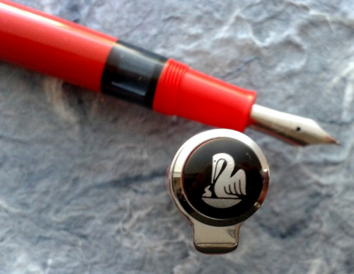 pelikan205rot-0003.jpg