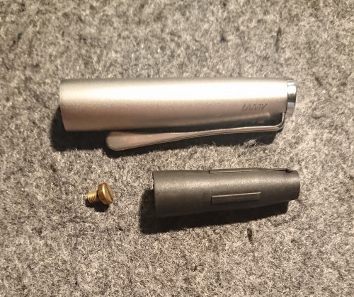 DSC_2624.JPG (1.67 MiB) Visto 1079 volte Cappuccio, controcappuccio e vitina incriminata