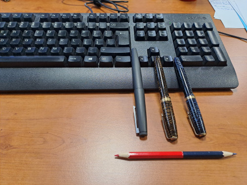 20240208_164711.jpg (4.16 MiB) Visto 5008 volte Parker vacumatic e Lamy 2000