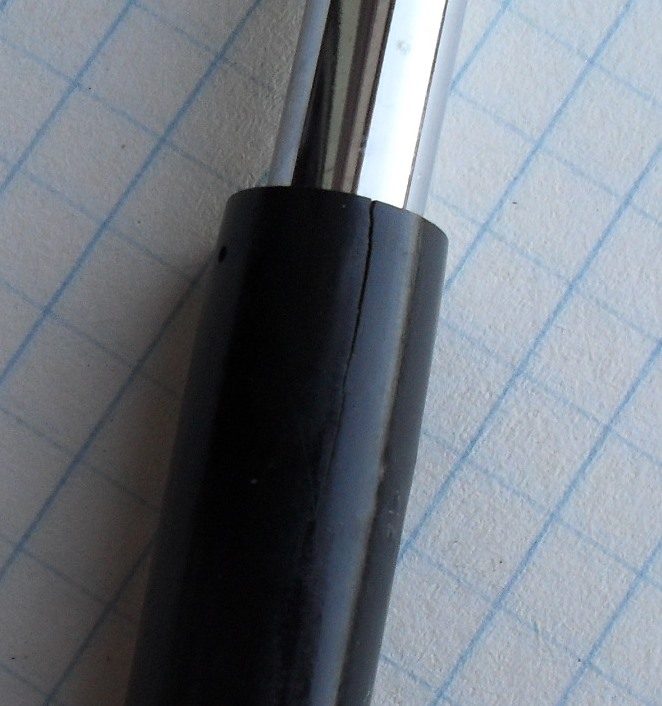 Sheaffer Target damaged body-1-closeup.jpg