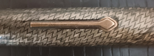 IMG_20240517_230720.jpg (289.29 KiB) Visto 4834 volte La celluloide a zig-zag che somiglia ad una "lizard skin" prima della lucidatura