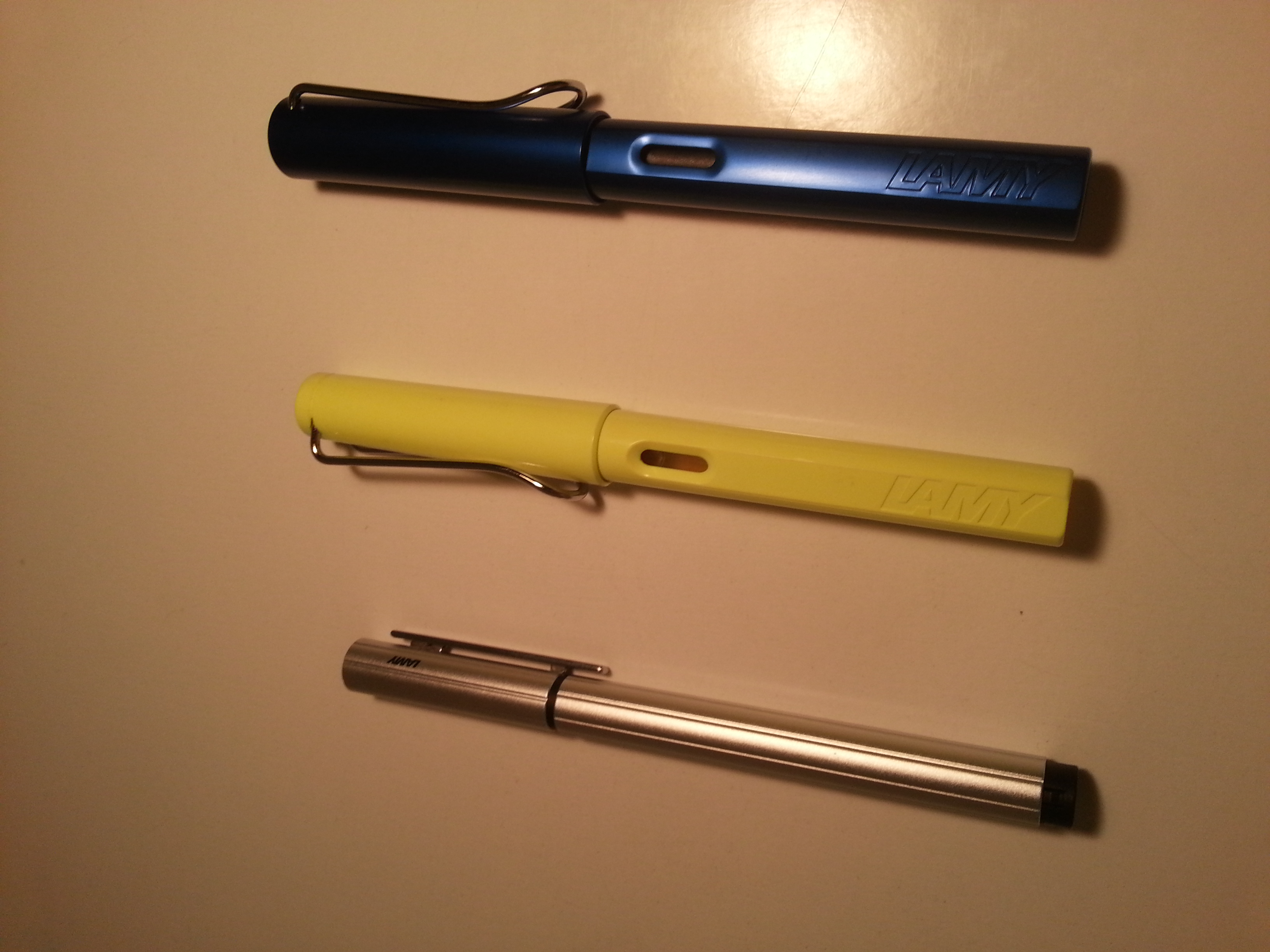 Le Lamy. Lamy pur 048, Lamy Safari Neon 2013 e Lamy Al-Star.