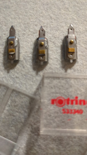 IMG_20250214_001724.jpg (758.78 KiB) Visto 10891 volte Rotring Graphos - Kit pennini A 0.18-0.2-0.4