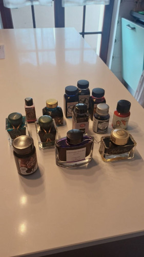 photo_2025-07-28_13-20-03.jpg (88.82 KiB) Visto 1863 volte Foto di famiglia durante l'inventario