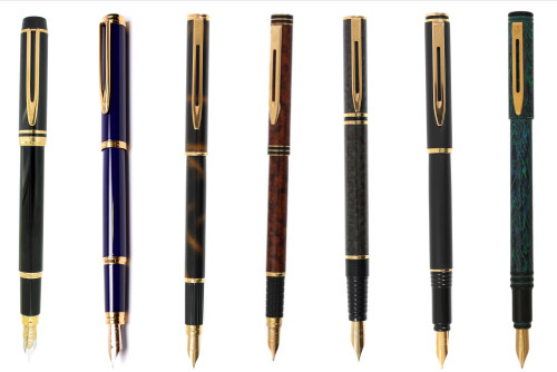 una Waterman per tutte le tasche.jpg (784.41 KiB) Visto 1905 volte Man100, Gentleman mk2, Executive, Exclusive, Laureat, Maestro, Forum