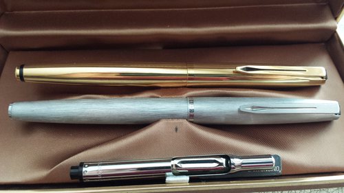 20160510_152156.jpg (3.94 MiB) Visto 5040 volte in alto 98 GF a pistone, in basso 98 “Internazionale”