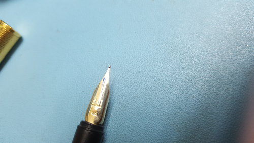 1481192705534-1828189888.jpg (2.91 MiB) Visto 4391 volte Pennino MontBlanc rimarchiato Dunhill