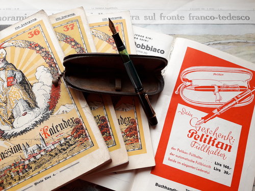 6. Pelikan 100 Export con astuccio, 1939-1940.jpg (4.88 MiB) Visto 4606 volte Pelikan 100 Export in leather case, 1939-1940