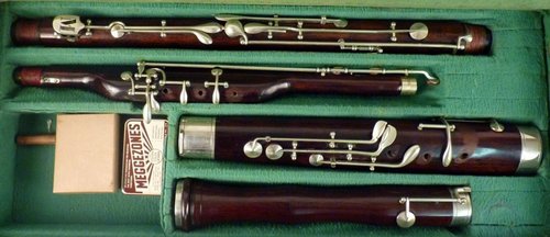 Rosewood Basson 1890 .jpg (177.61 KiB) Visto 6916 volte Rosewood Basson, ca. 1890