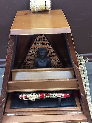 MONTEGRAPPA-LIMITED-EDITION-LUXOR-RED-SEA-FOUNTAIN-PEN.jpg