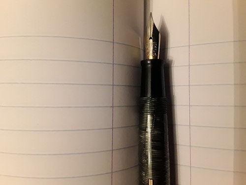 20180521_004053.jpg (1.95 MiB) Visto 1363 volte Pennino Rover Iridio Extra dorato con penna "Stilnova Fulgens"