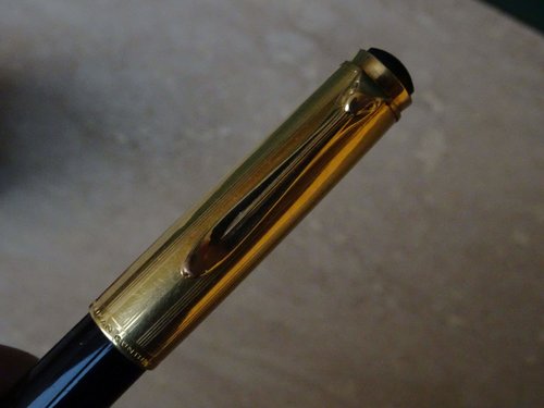 becco.jpg (1.06 MiB) Visto 3376 volte Il famoso fermaglio a becco di pellicano