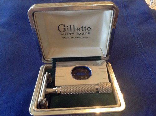 1_57.JPG (318.71 KiB) Visto 4529 volte Gillette Aristocrat De Luxe Rhodium (1935)