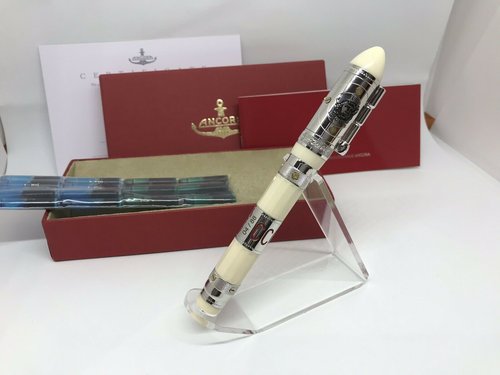 s-l1600 (8).jpg (136.02 KiB) Visto 2499 volte Ancora First Man In Space