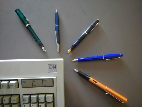 Penne+IBM.jpeg (3.01 MiB) Visto 5693 volte Strumenti di Scrittura