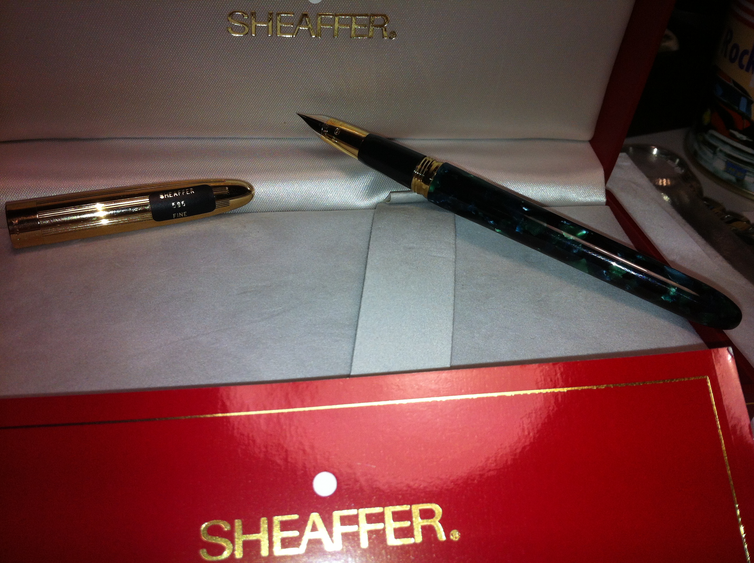 Sheaffer opalite green 596.jpg