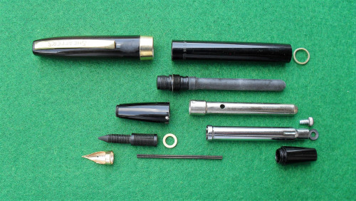 Sheaffer's Imperial III - disassembled.JPG