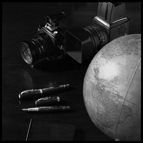 Fotocamere, penne, mappamondo (1) ©FP.jpg