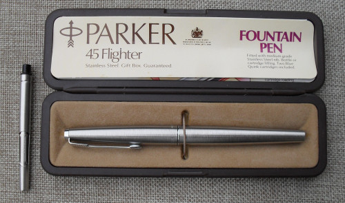 Parker 45 Flighter 1979 in box.jpg