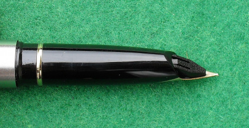 Sheaffer Targa - feed.JPG