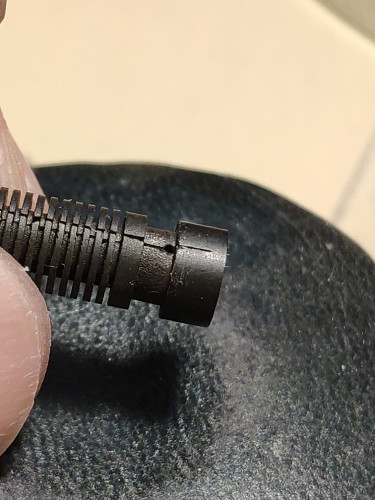 particolarealim.jpg (384.19 KiB) Visto 2386 volte particolare dell'alimentatore