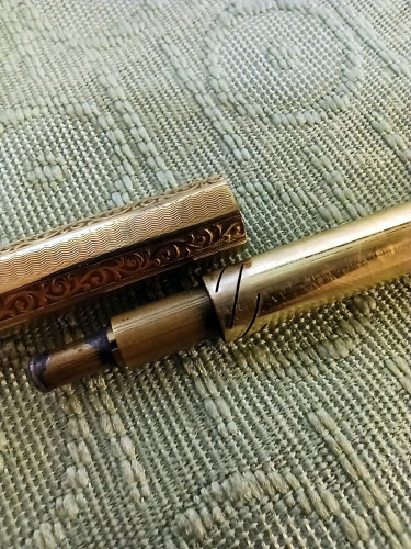 IMG_20211110_172846.jpg (516.69 KiB) Visto 1512 volte Secondo portamine: Sono presenti degli intagli regolari...