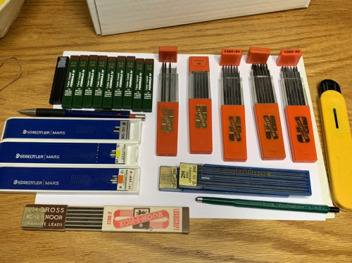 B950FCB7-DBEA-49DB-9377-3BD0C04439BA.jpeg (362.29 KiB) Visto 2466 volte Mine da matita