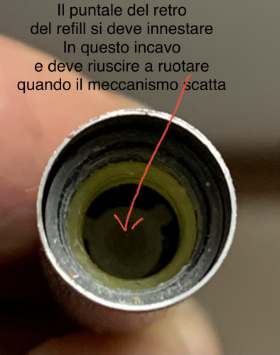 88F23D76-AC1D-4CCA-BF1E-FD99BE756B4D.jpeg (418.74 KiB) Visto 3771 volte Meccanismo di scatto nel cappuccio