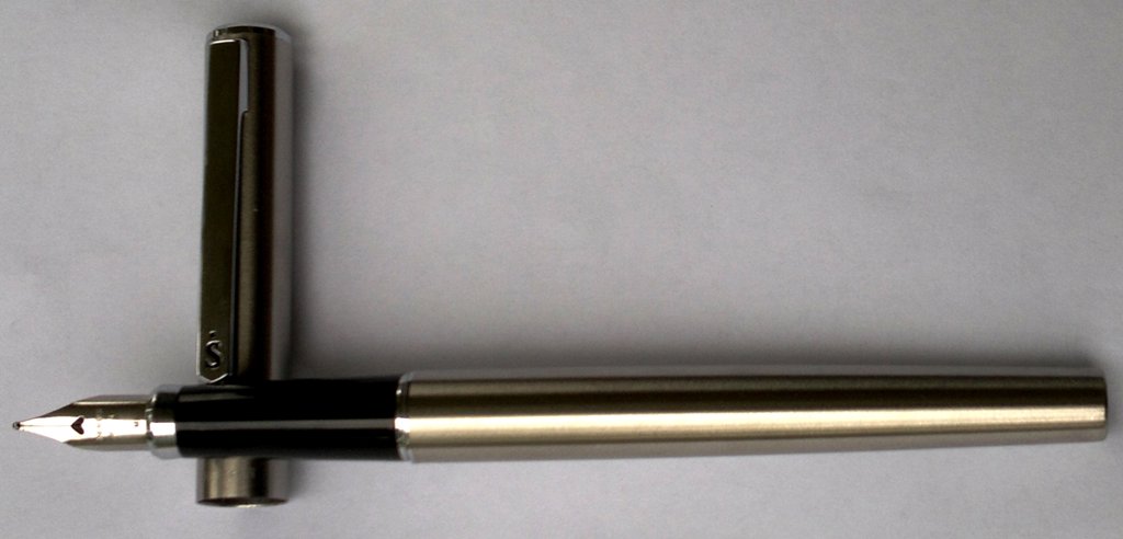 Sheaffer F - 4 M _ dot S - light.jpg