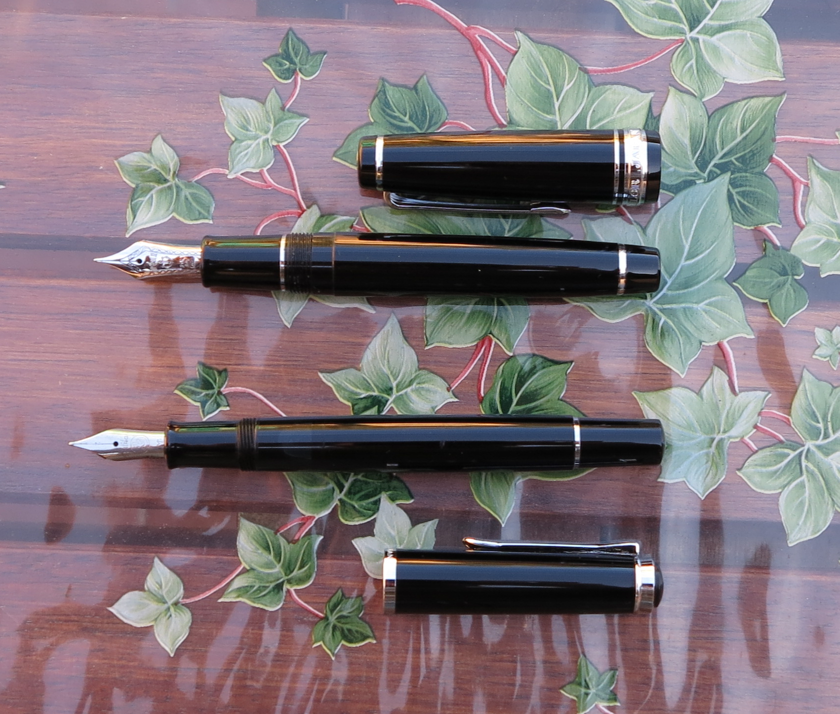 Pelikan M205, Sailor Pro Gear(senza cappuccio)