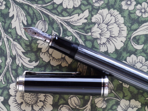 P1190133-3 Pelikan 605 Stresemann.jpg