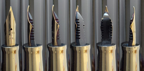 55. WDS. Falcon nib and comb feeder 6 views.jpg