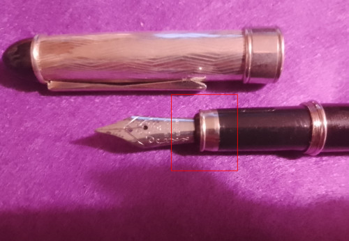 penna cinese laminata argento.jpg