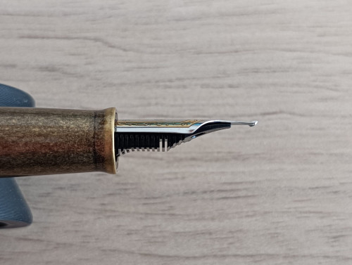 LongKnife_Lemon.jpg (132.02 KiB) Visto 45 volte Long Knife 0.6-0.95 mm di Lemon, montato su Asvine P30