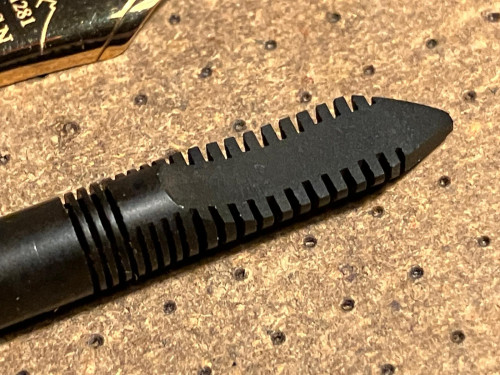 Alimentatore ebanite Leonardo 4.jpg