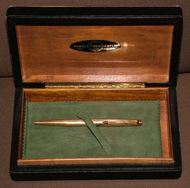Parker solid gold.jpg