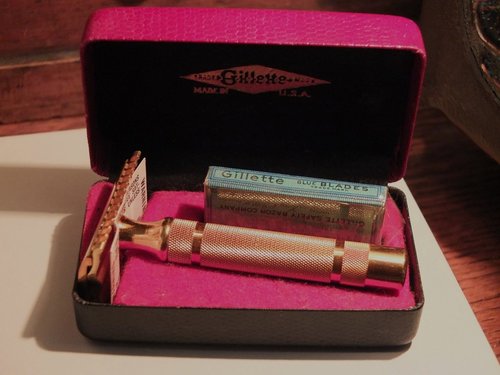Gillette The New (1934)