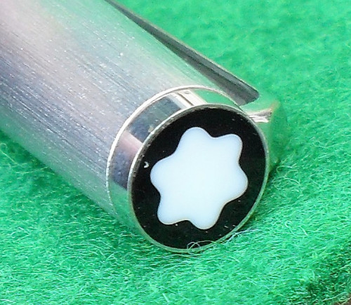 Montblanc 225 - cap top.JPG