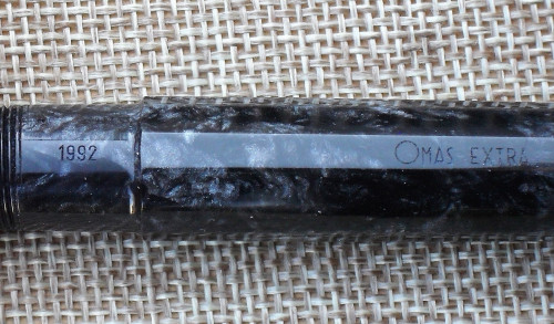 Omas Extra 1992 - incisione anno.JPG