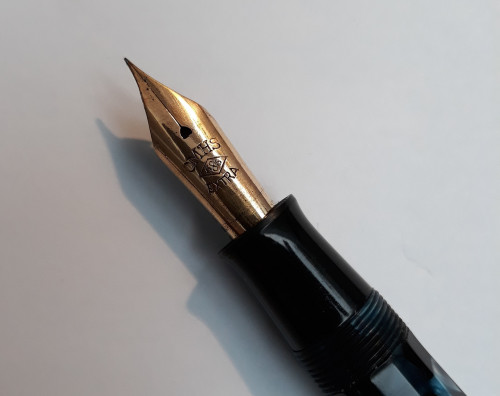 Omas Extra 1932 - nib.jpg