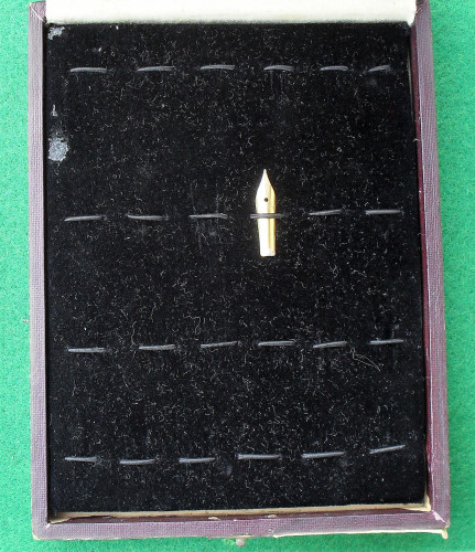 Italianissima - scatola pennini - pannello.JPG