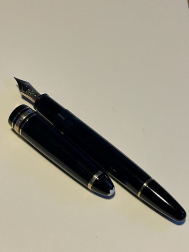 Montblanc 146 aperta.jpg