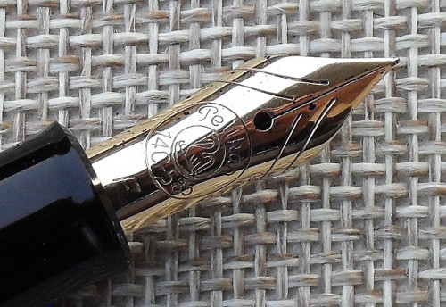 Pelikan 400N - nib (2).JPG