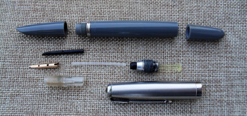 Parker 51 vacumatic - parts.JPG